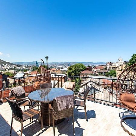 3Br Apt W Huge Terrace & Magnificent Views Tiflis Dış mekan fotoğraf