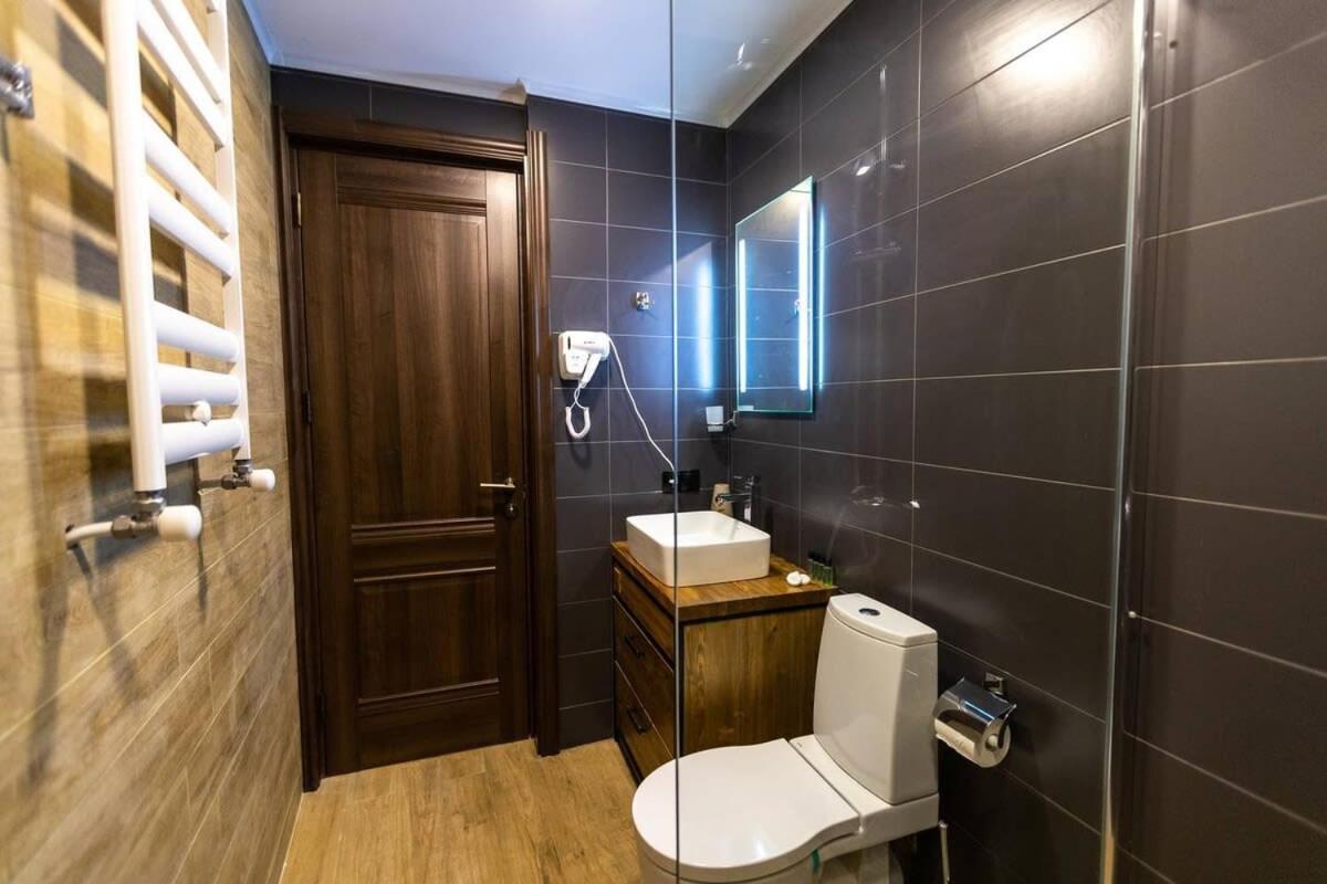 3Br Apt W Huge Terrace & Magnificent Views Tiflis Dış mekan fotoğraf