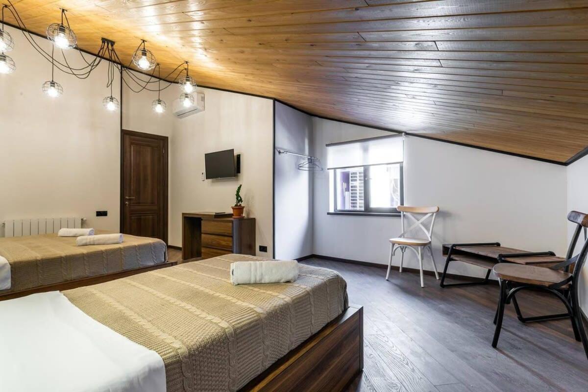 3Br Apt W Huge Terrace & Magnificent Views Tiflis Dış mekan fotoğraf